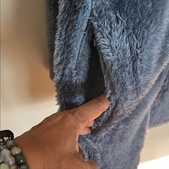 Zenana Outfitters Plush Blue Teddy Jacket - Picture 6 of 9